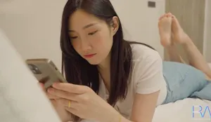Xinh đẹp nhưng vẫn bị chồng "đi ngoài", bà xã buồn tình cho anh giao hàng phang luôn